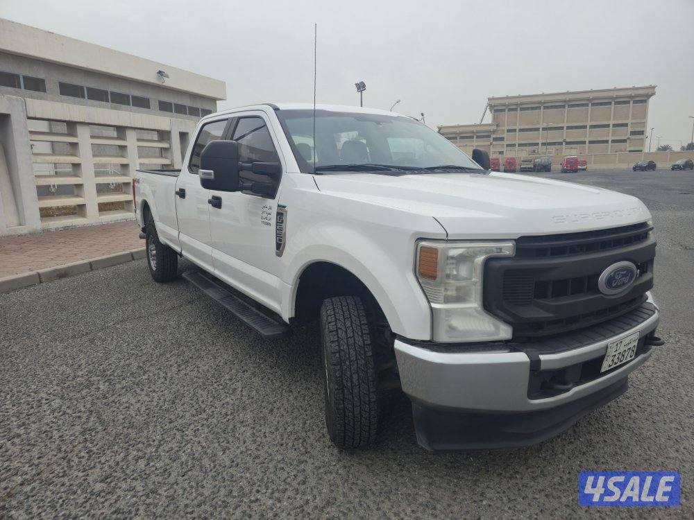 FORD F-250 long chaise 4x4 2020 model 85,000 km.1