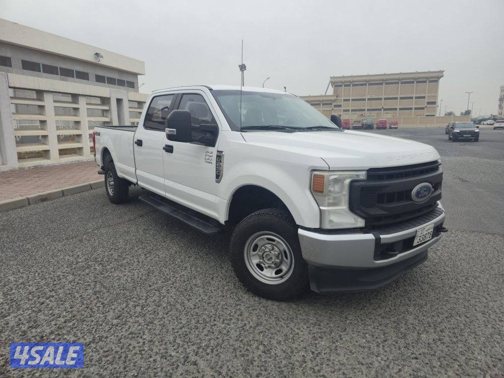 FORD F-250 long chaise 4x4 2020 model 85,000 km.4