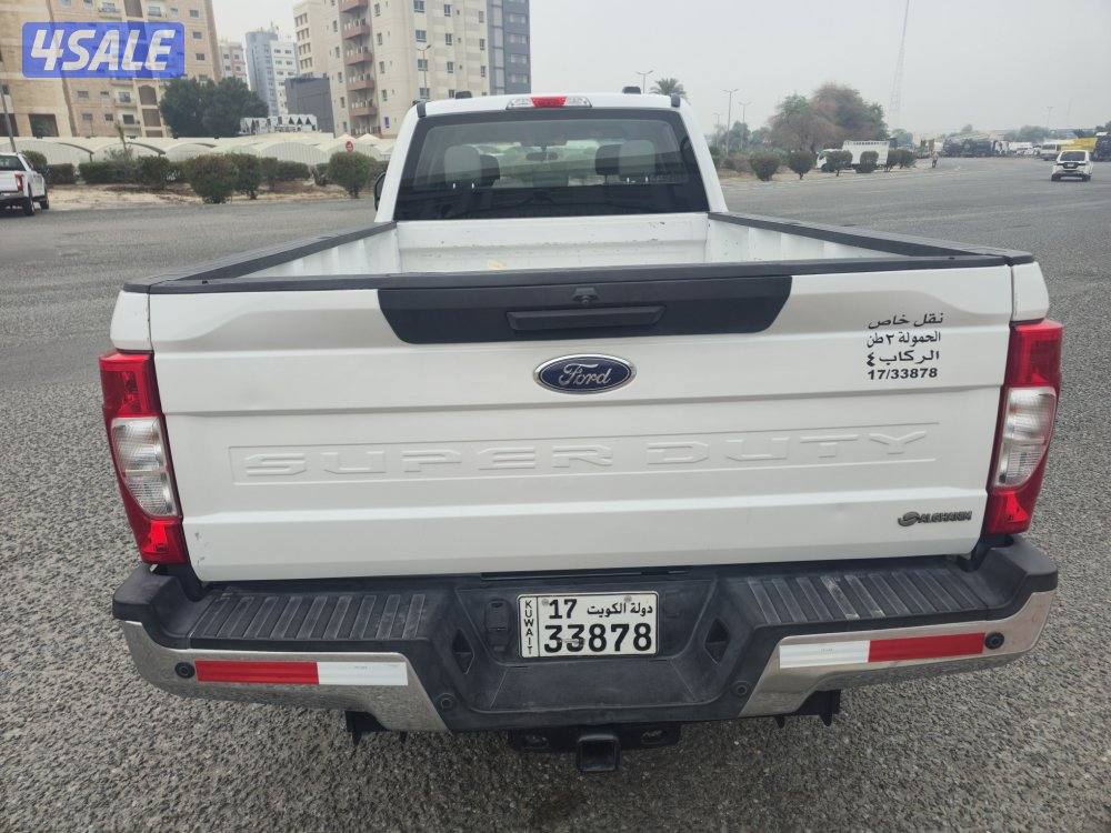 FORD F-250 long chaise 4x4 2020 model 85,000 km.7