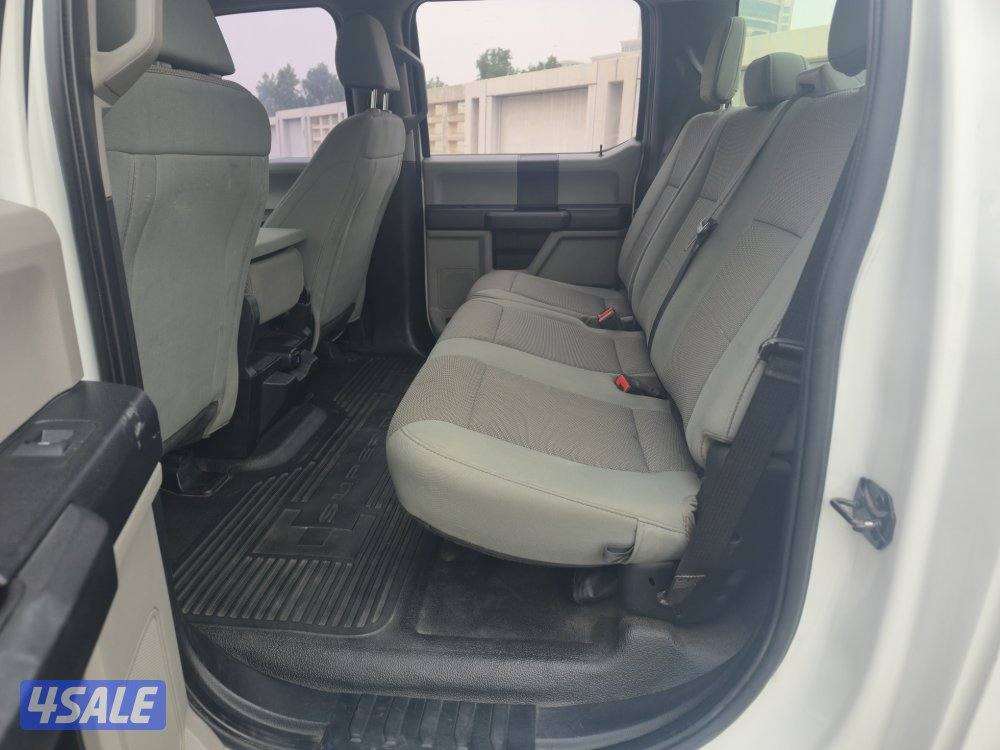 FORD F-250 long chaise 4x4 2020 model 85,000 km.10