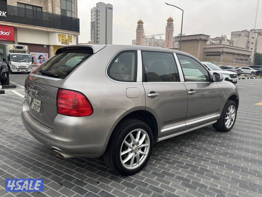 للبيع جيب بورش كاينن Sموديل 2006 صبخ وكاله سرفس وكاله عداد80 الف2