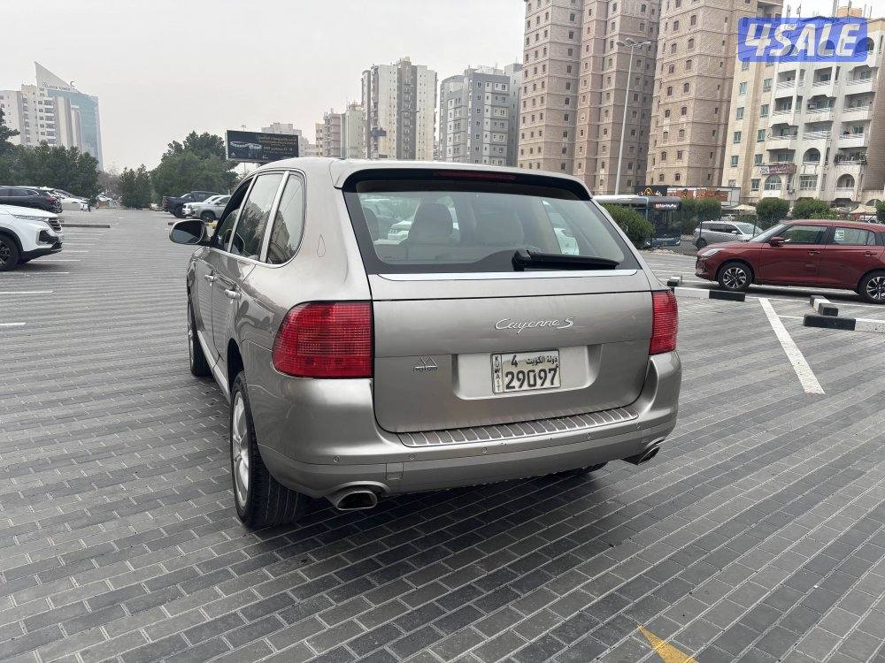 للبيع جيب بورش كاينن Sموديل 2006 صبخ وكاله سرفس وكاله عداد80 الف9