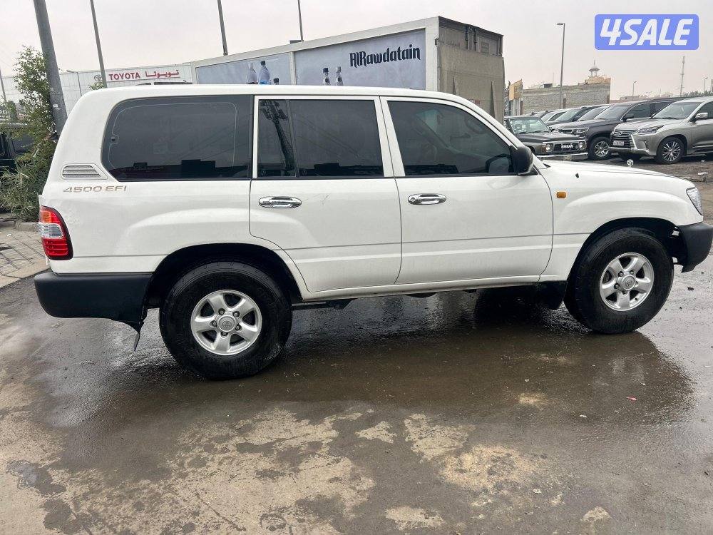 لاند كروزر G-V6
موديل 2007
ماشى 403.000 k.m 
وارد الخليج.صبغ وكالة2