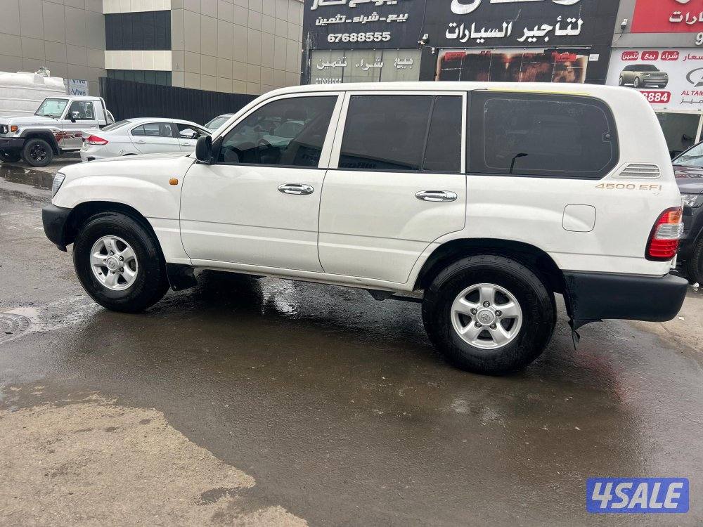 لاند كروزر G-V6
موديل 2007
ماشى 403.000 k.m 
وارد الخليج.صبغ وكالة3