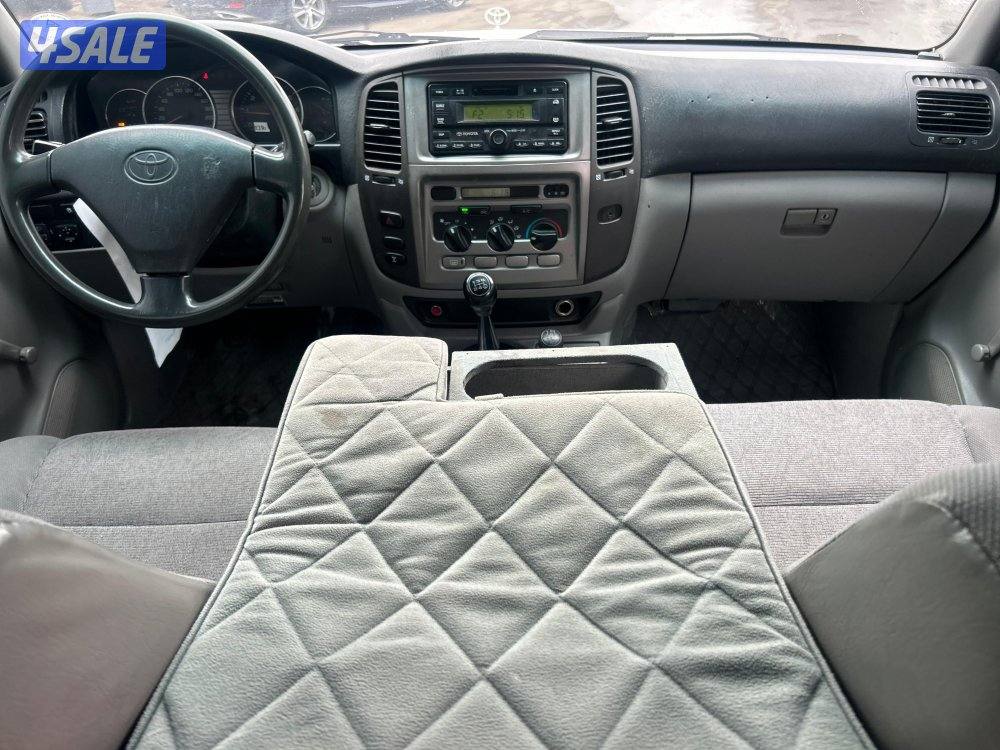 لاند كروزر G-V6
موديل 2007
ماشى 403.000 k.m 
وارد الخليج.صبغ وكالة6