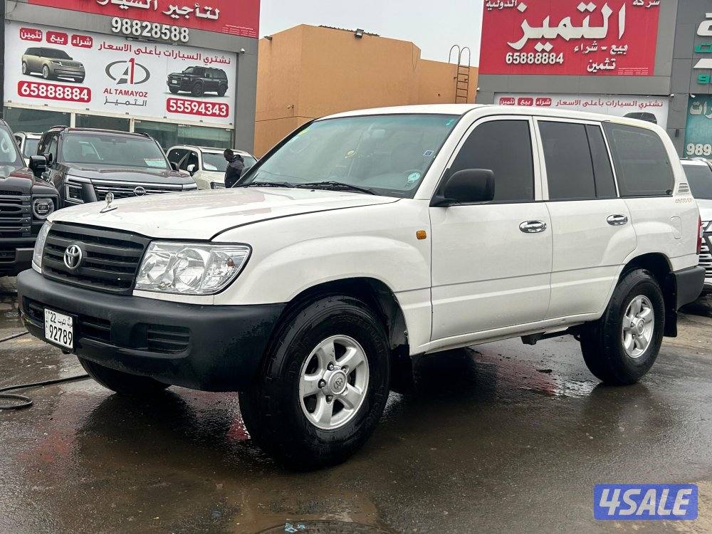 لاند كروزر G-V6
موديل 2007
ماشى 403.000 k.m 
وارد الخليج.صبغ وكالة8
