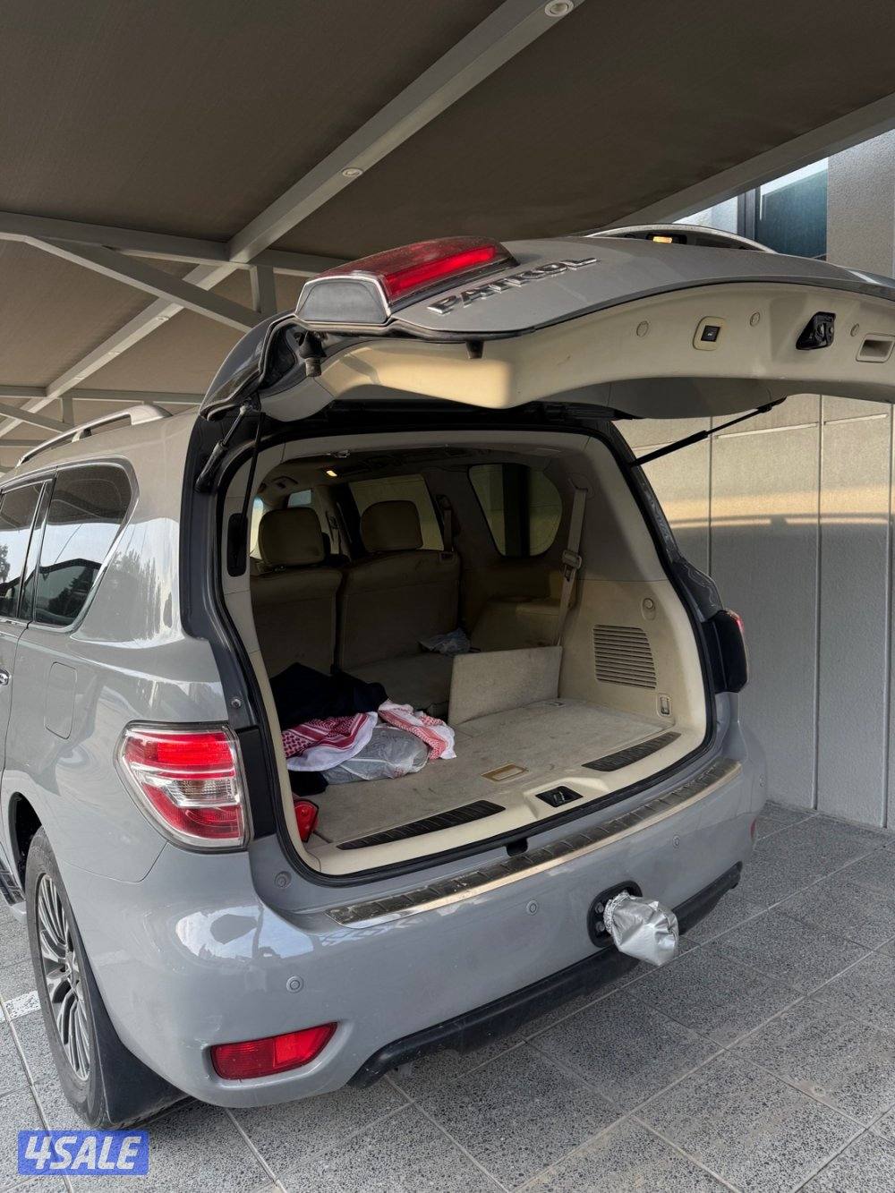 للبيع جيب باترول اللون مميز الجديد3