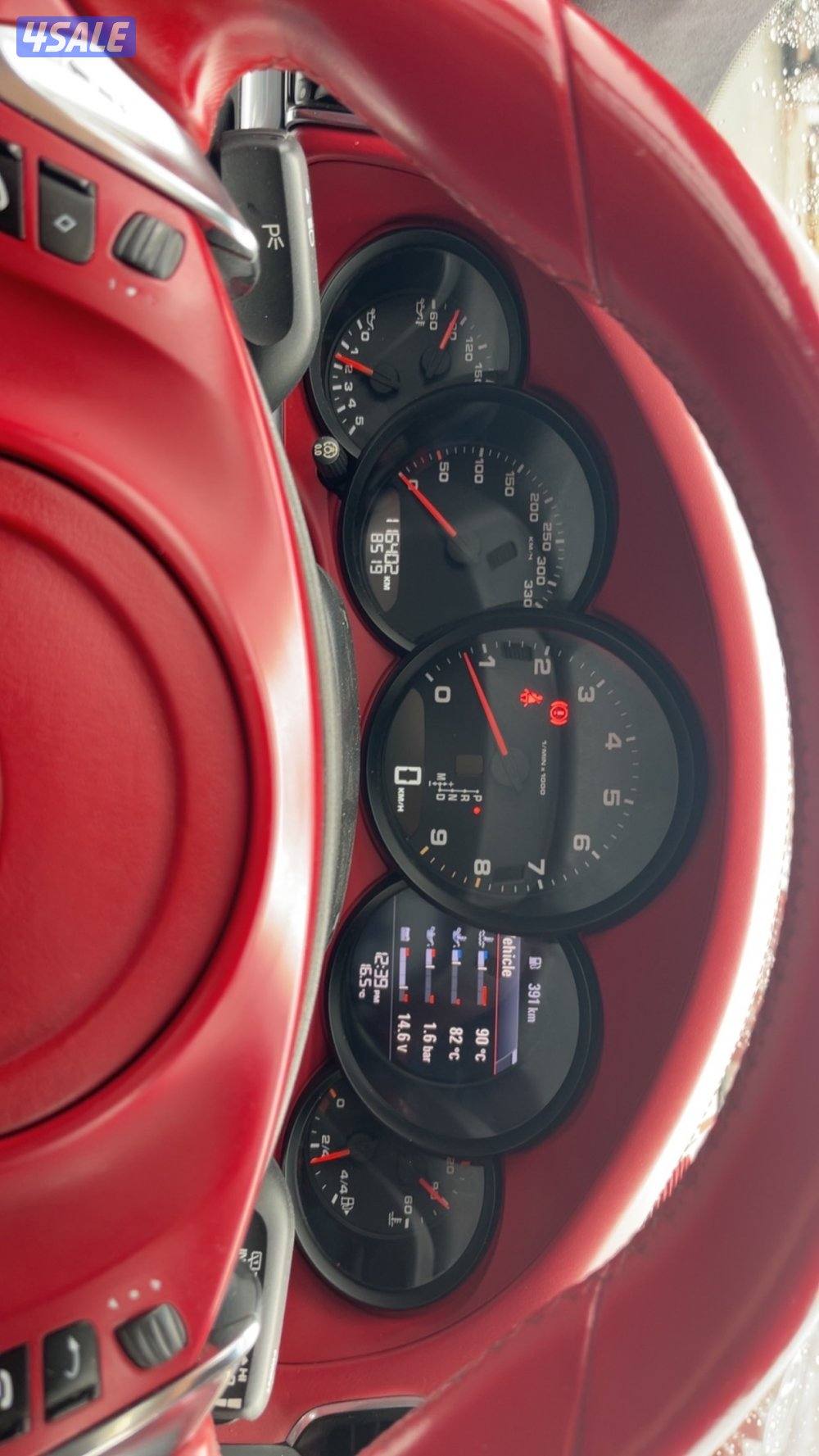 بورش كريرا9