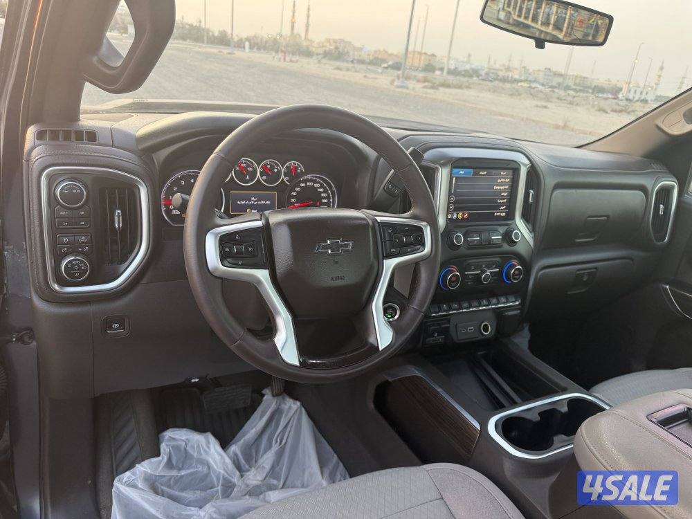 للبيع سلفرادو2020 تريل بووس5