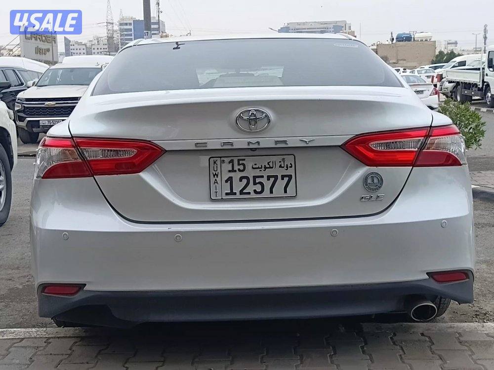 كامري GLE موديل 2020 ماشي 121 الف كم صبغ الوكالة ماعدا قطعة شرط الفحص4