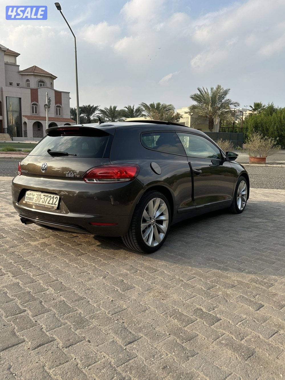 شيروكو موديل2014 فتحه مكينه1.4 cc  شرط الفحص2