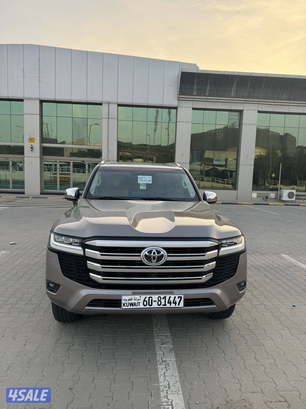 لاند كروزر VX عداد 78 الف ( بدون تيربو)0