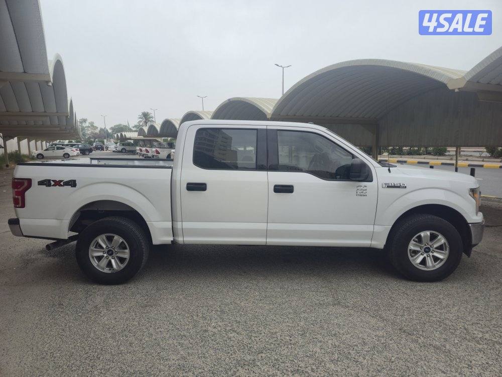 Ford F-150 pick-up 4x4 double gear 2019 model 54000 km.4