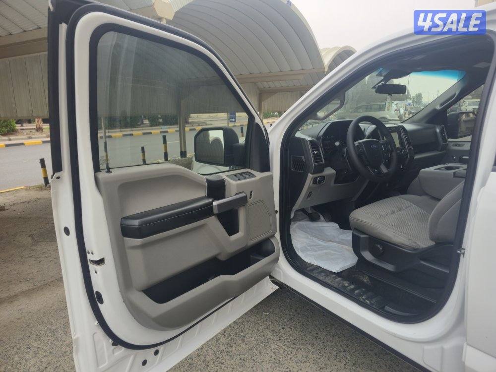 Ford F-150 pick-up 4x4 double gear 2019 model 54000 km.8