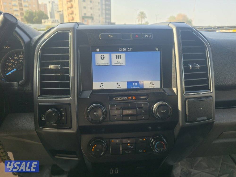 Ford F-150 pick-up 4x4 double gear 2019 model 54000 km.7