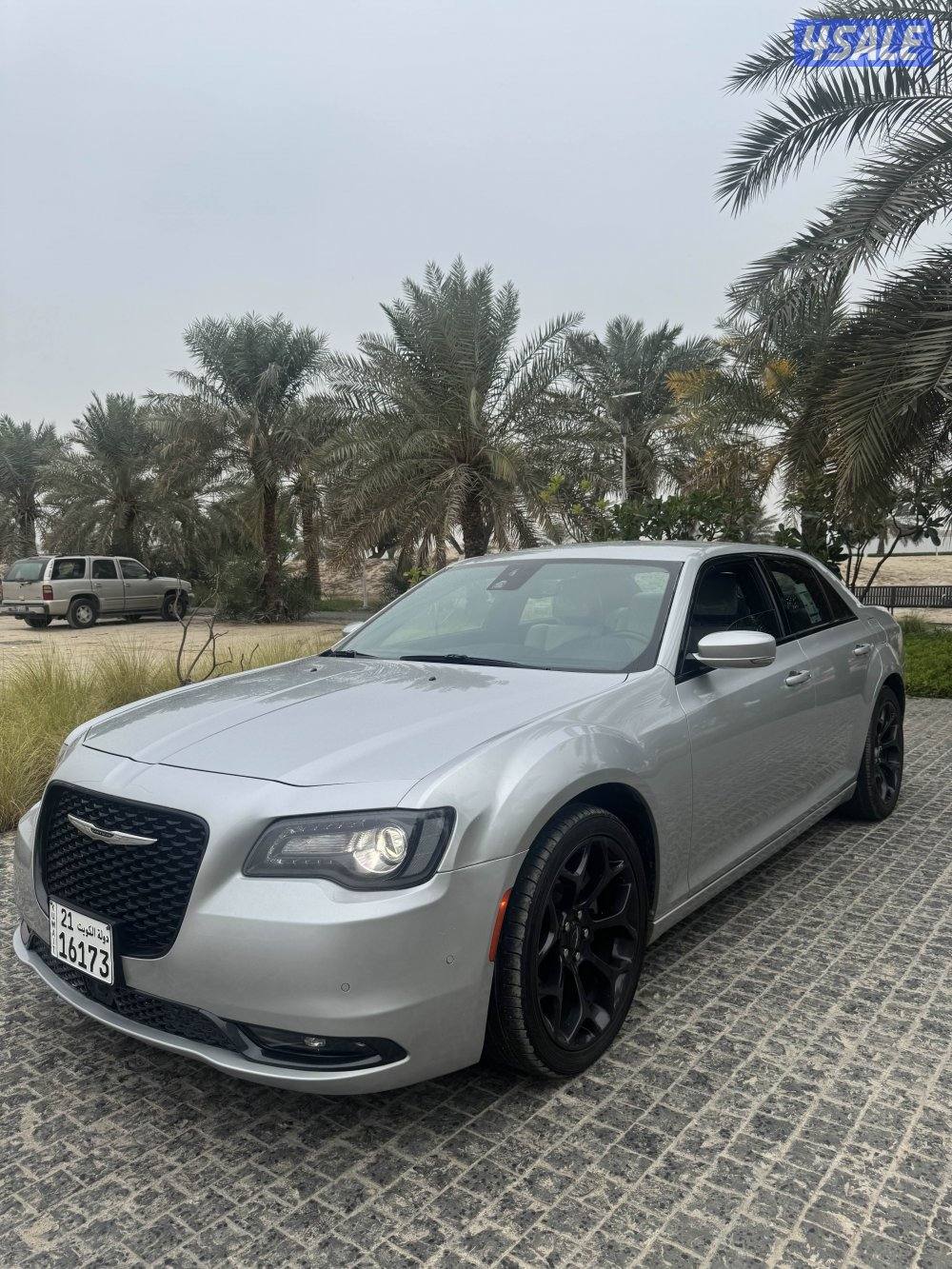 كرايزلر C300 (S) عداد 56 الف صبغ الوكالة1