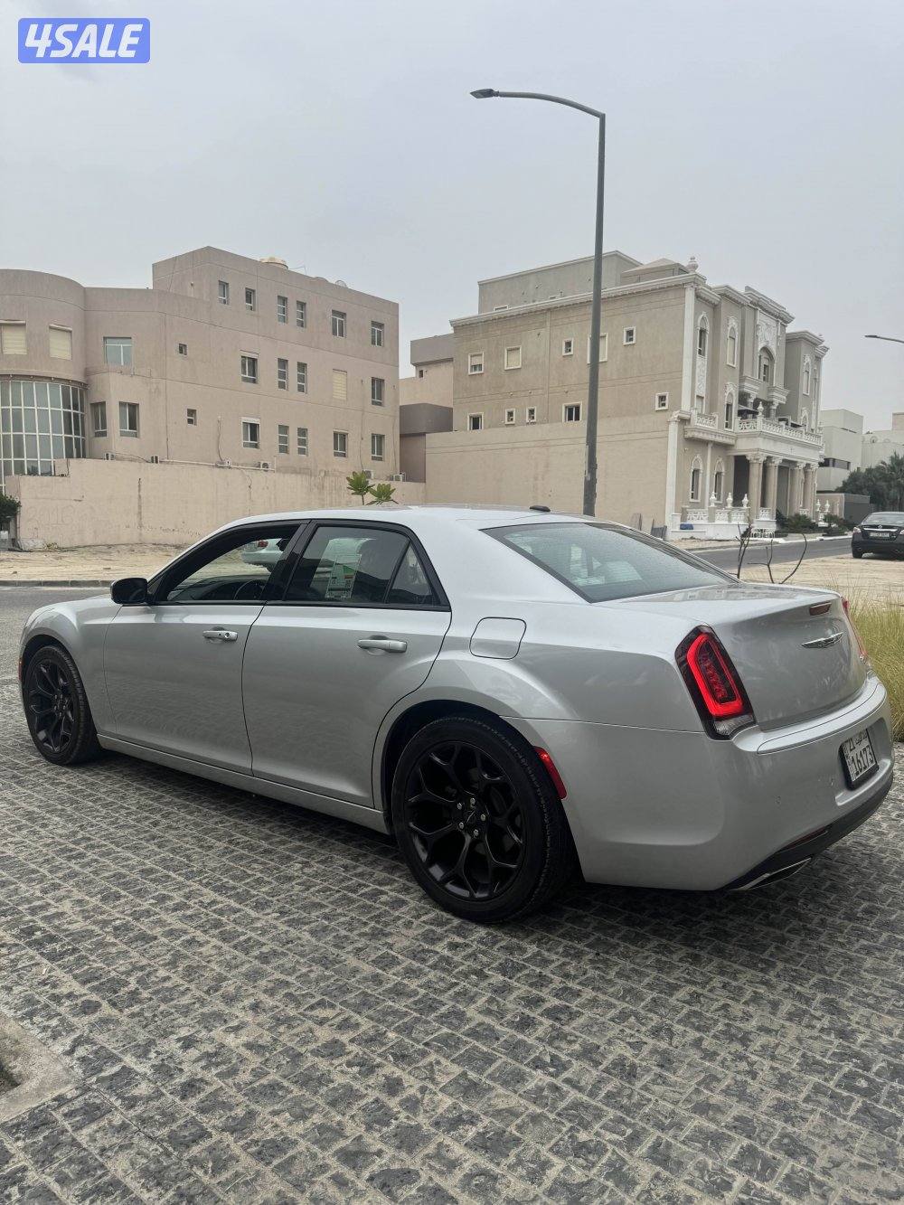 كرايزلر C300 (S) عداد 56 الف صبغ الوكالة3