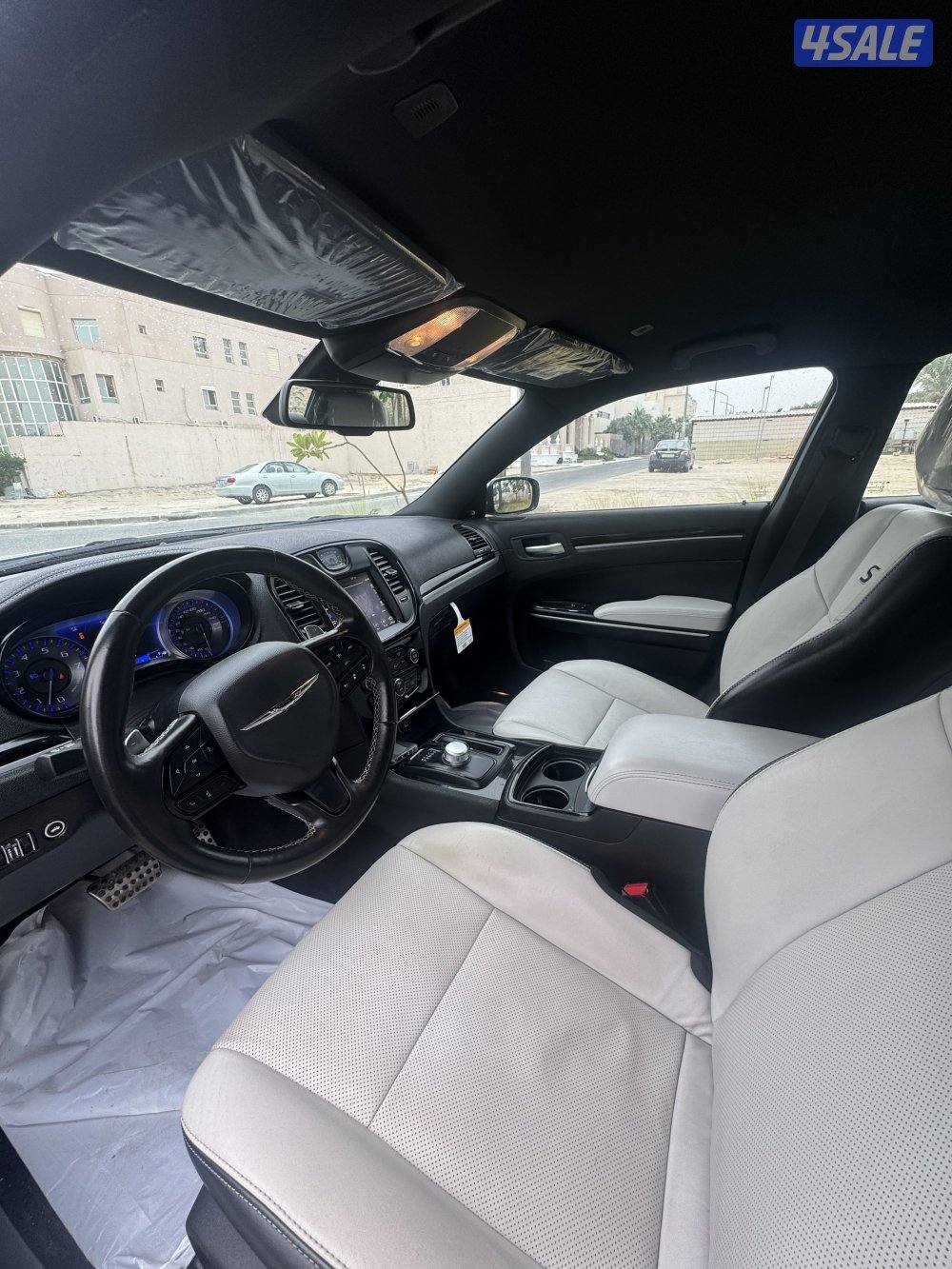 كرايزلر C300 (S) عداد 56 الف صبغ الوكالة5