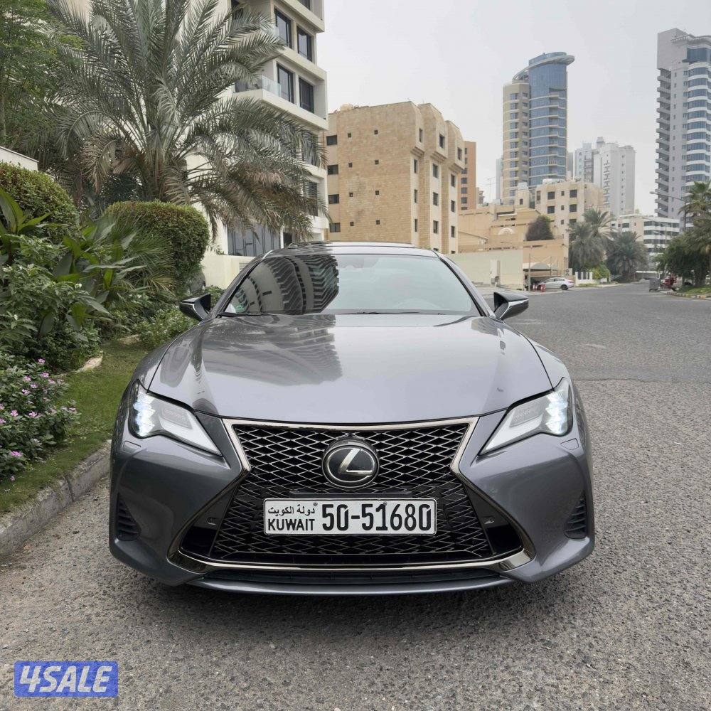 Lexus RC F-Sport0