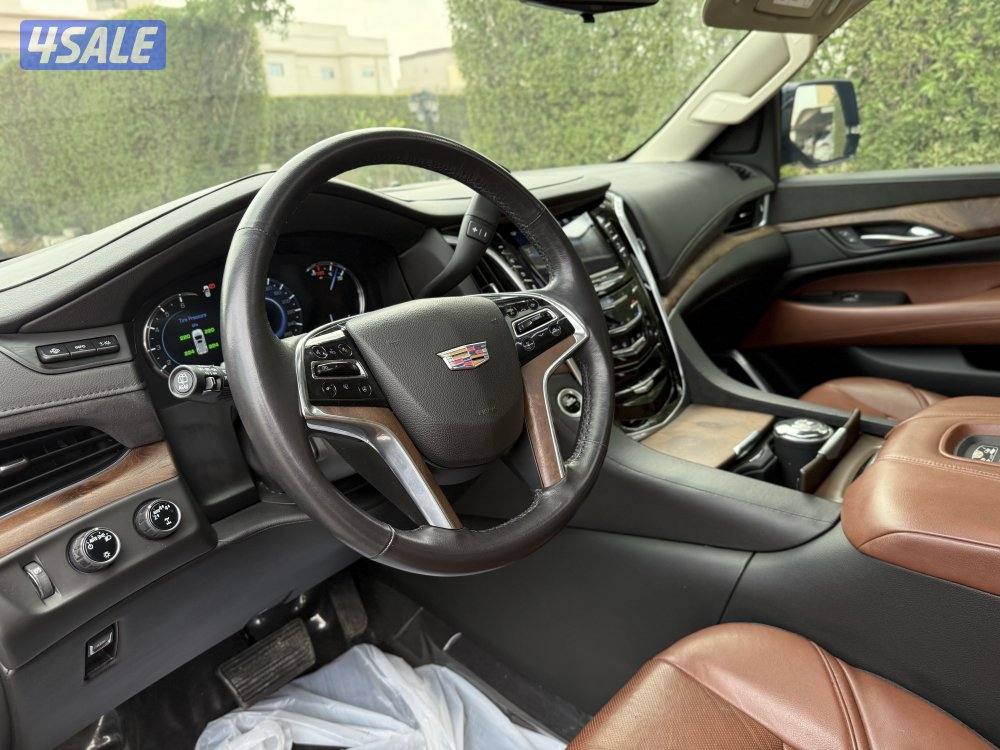 اسكاليد بريميوم 2020 عداد ٢٥ الف وارد الغانم5