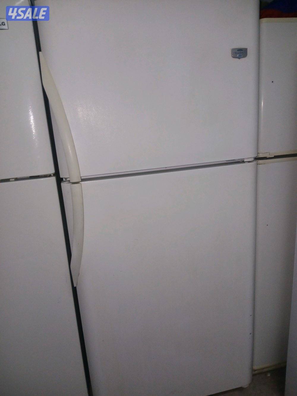 للبيع ثلاجه فريجدير أمريكي بحاله جيده جدا مع الكفالة والتوصيل عائلية2