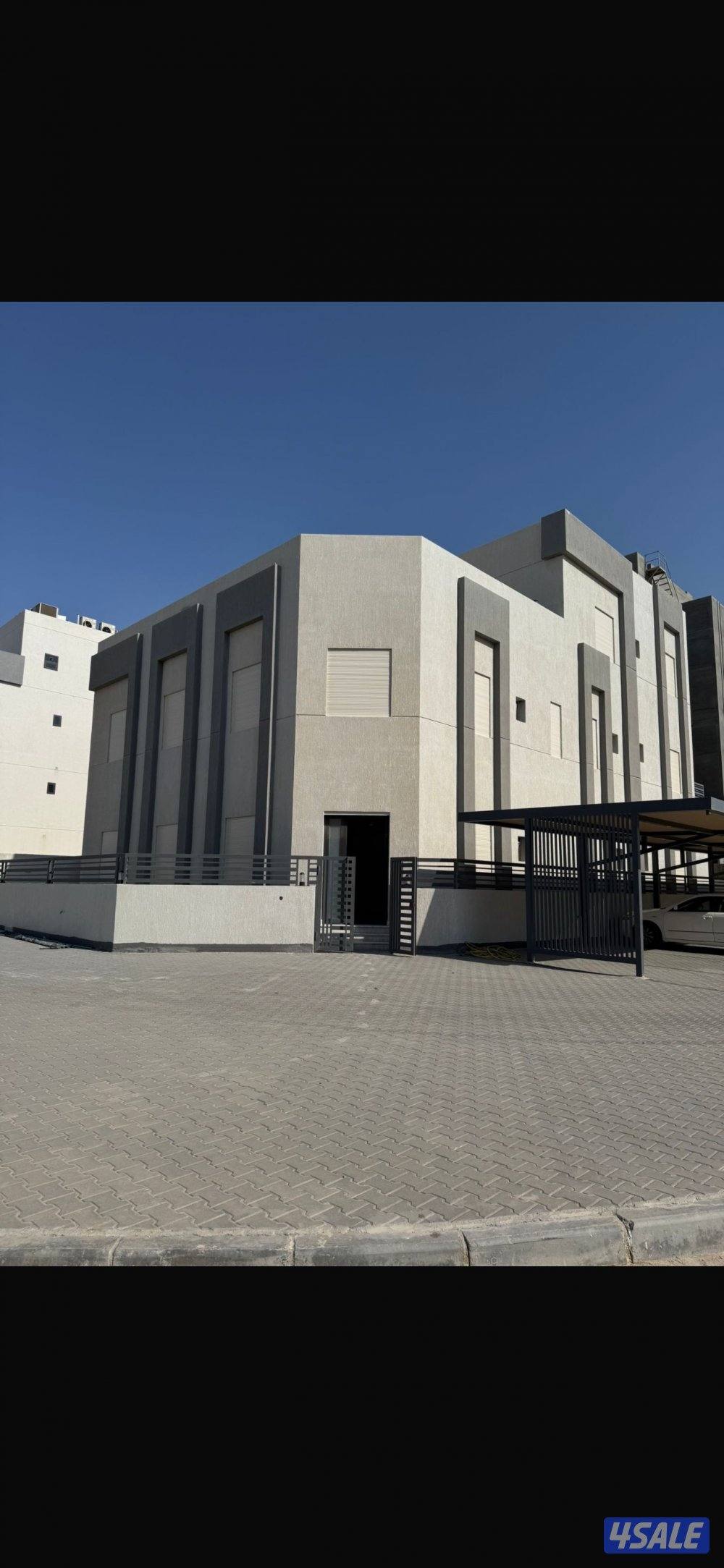 للبيع قسيمه زاويه دورين ونص تشطيب جديد لم تسكن0