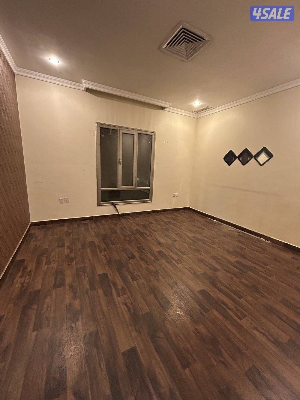 للإيجار شقق في عبدالله مبارك واشبيليه وجابر الاحمد1