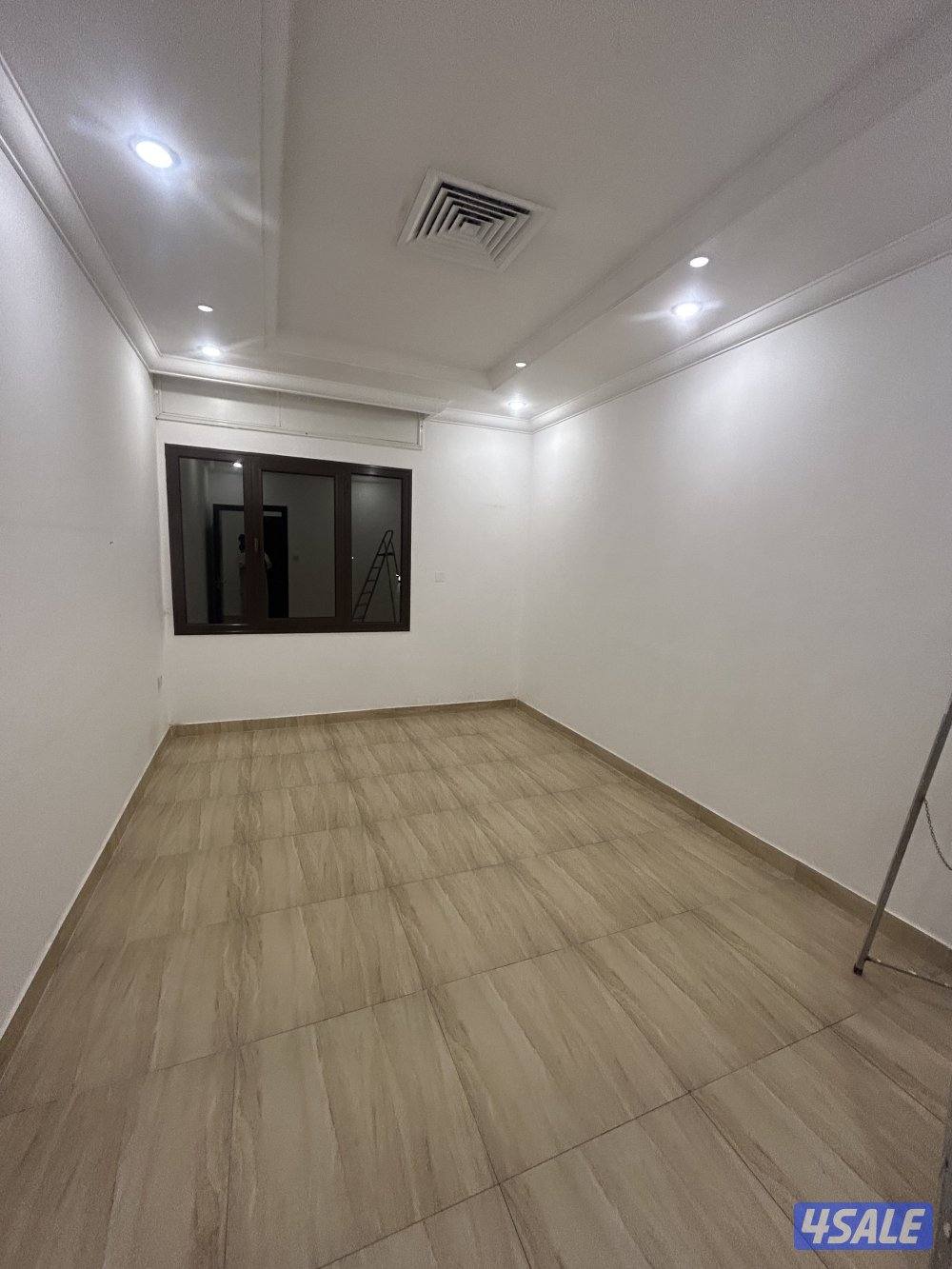 للإيجار شقق في عبدالله مبارك واشبيليه وجابر الاحمد7