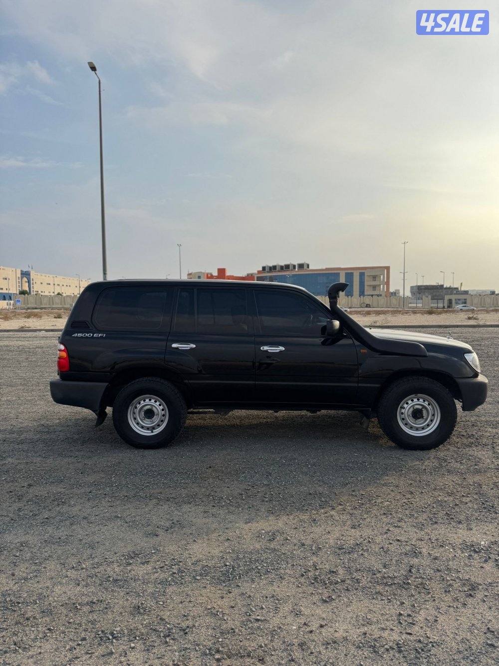 لاندكروزر جي ستاندر اصلي2