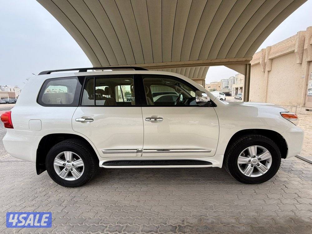 لاند كروزر 2014 GXR الساير4