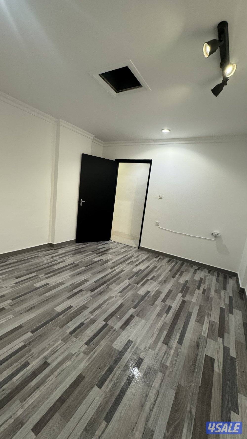 شقه للايجار بحولي تشطيب سوبر لوكس غرفة وصالة وحمام ومطبخ مساحات كبيرة6