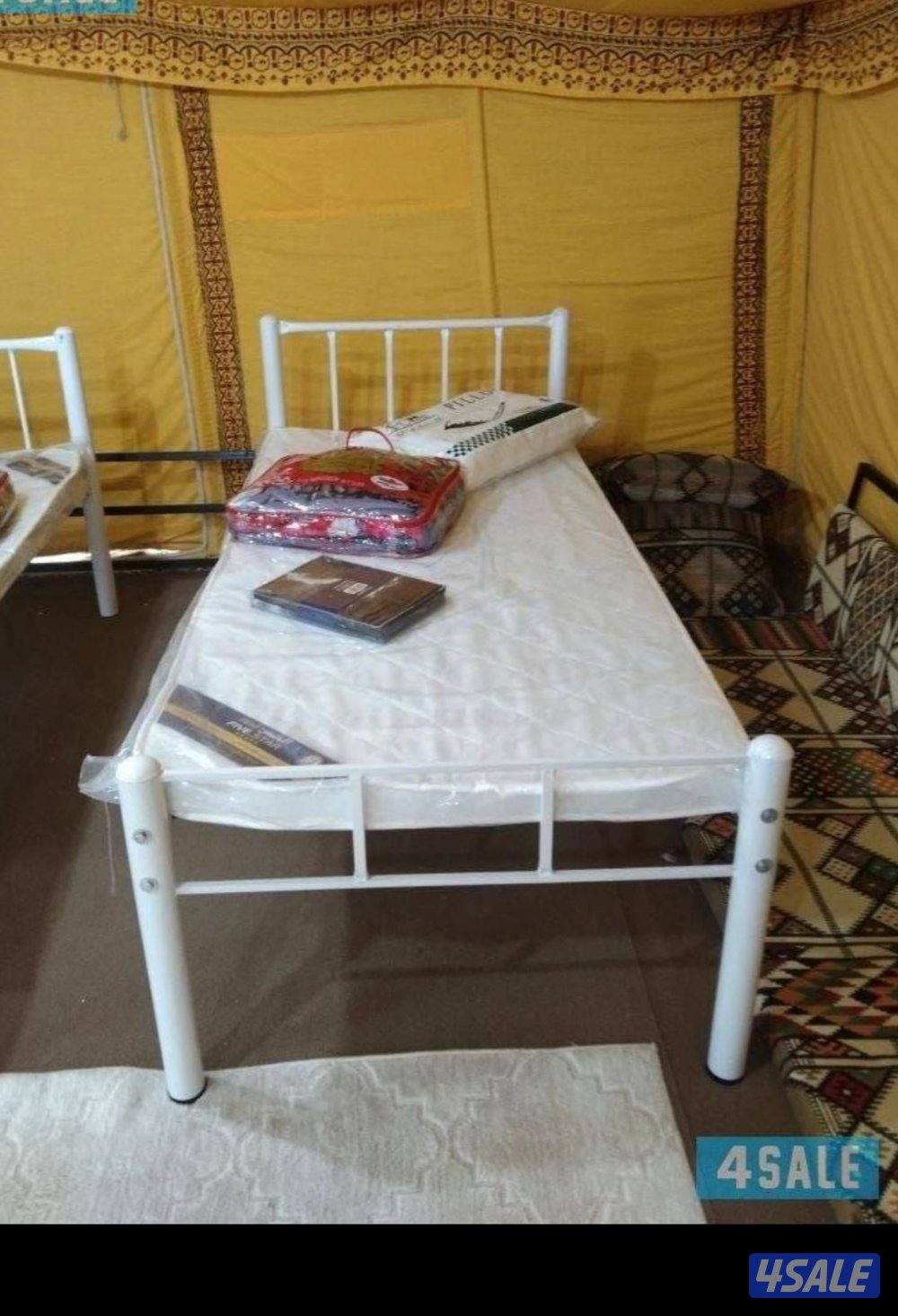 سرير حديد ومرتبه طبيه وبطانيه ومخده والملايات4