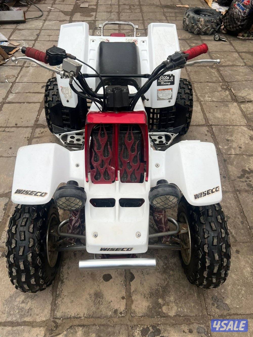 للبيع بانشي موديل ٢٠٠٤ شرط الفحص بالكامل المالك الثاني السعر ١٥٥٠2