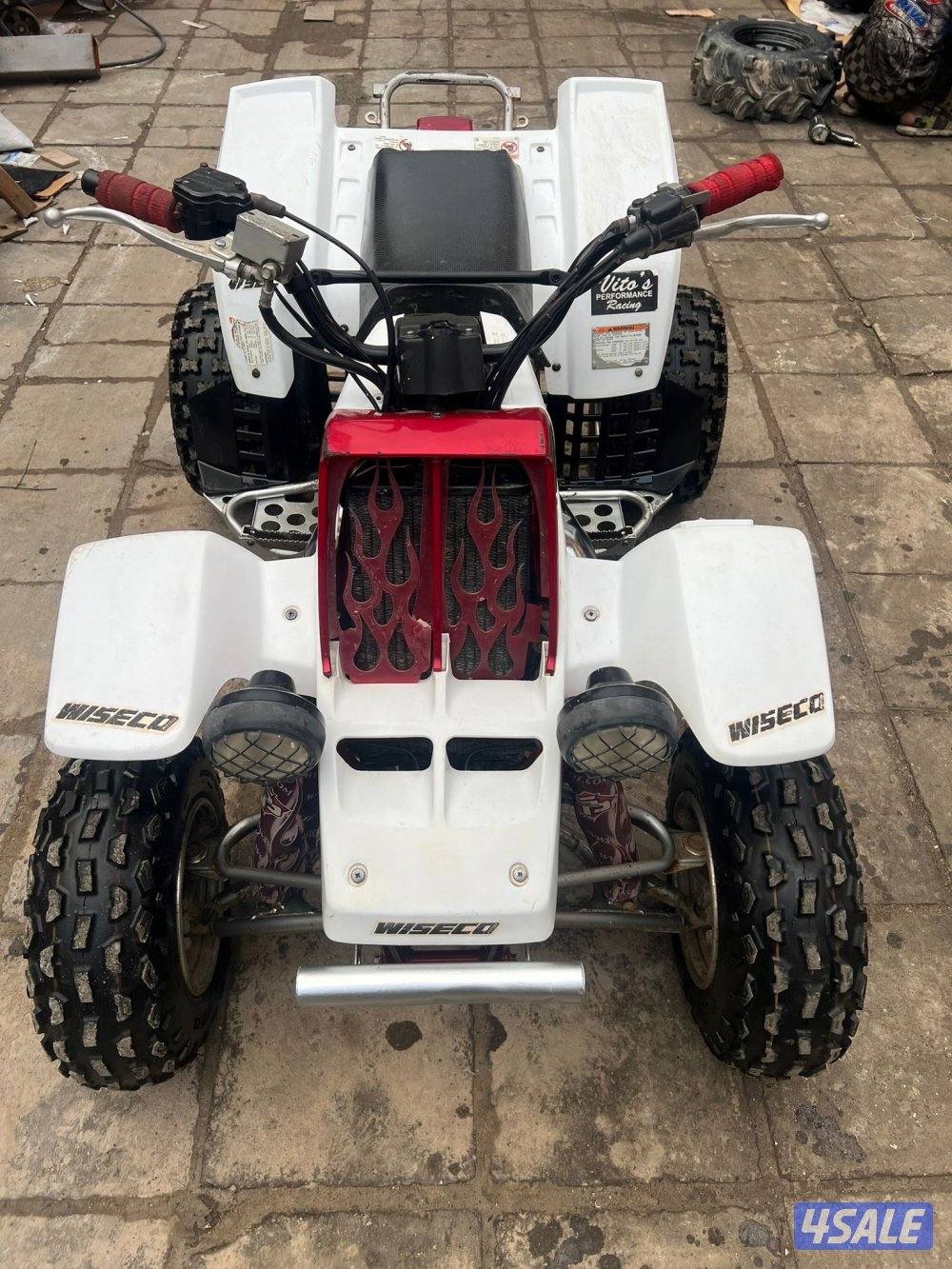 للبيع بانشي موديل ٢٠٠٤ شرط الفحص بالكامل المالك الثاني السعر ١٥٥٠8