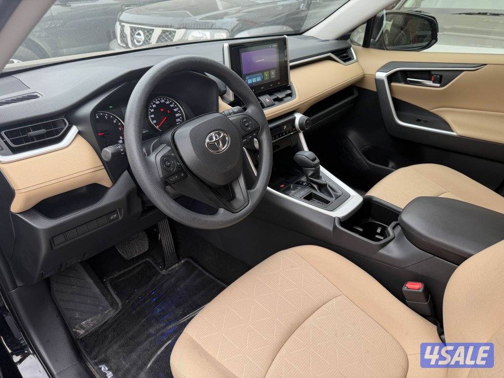 راف 4 موديل 2024 عداد 5 الاف تحت الكفاله سيرفس مجاني صبغ وكاله3