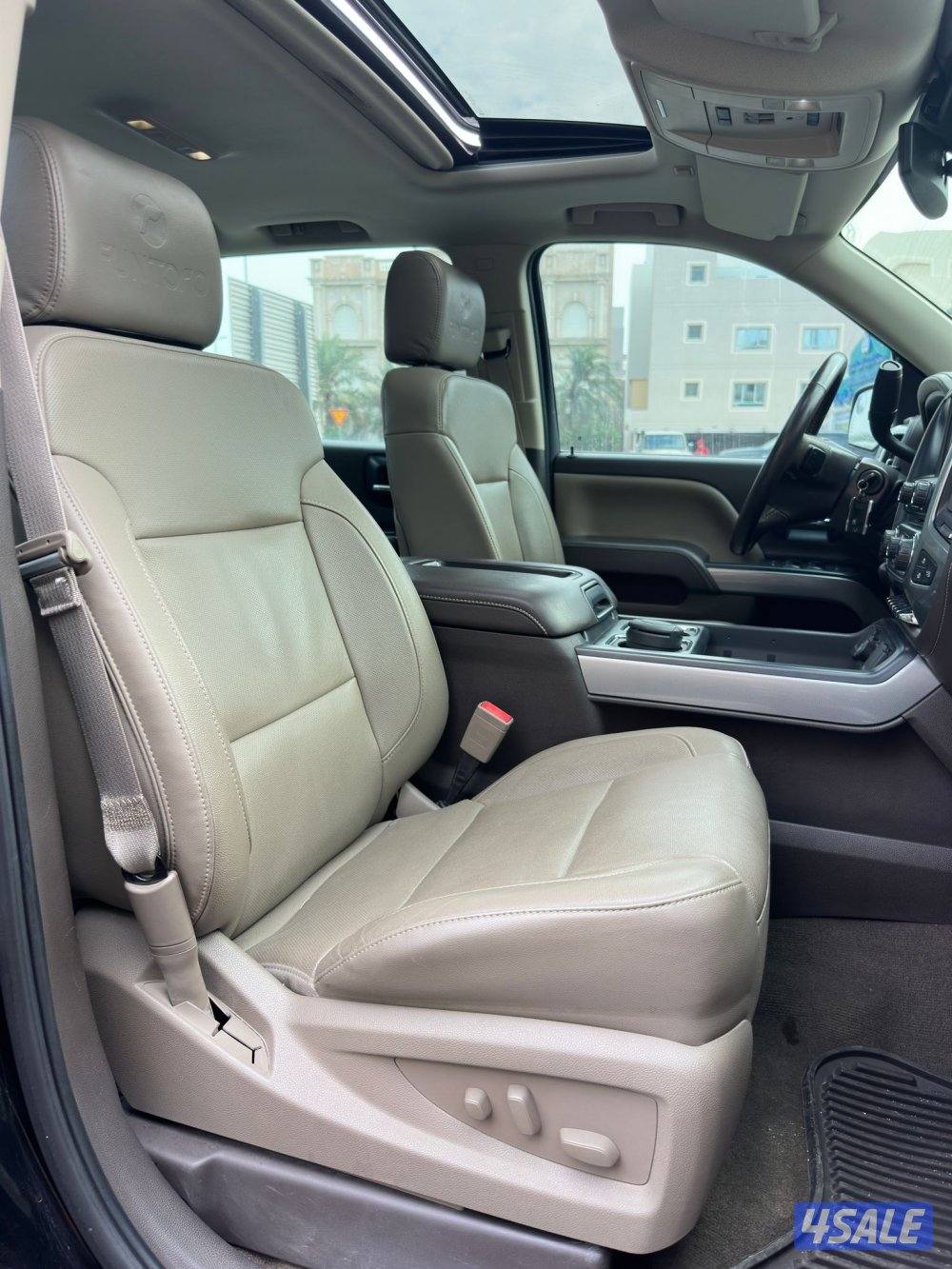 للبيع سلفرادو LTZ/2015 ممشى 53 الف حالة نادرة10