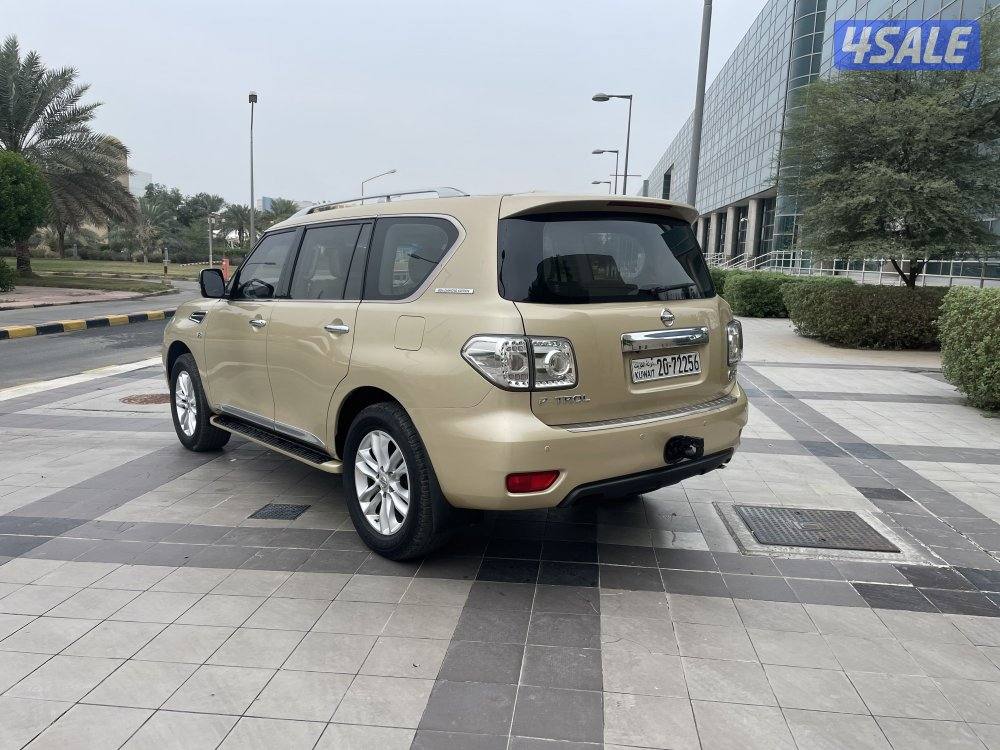 للبيع باترول 2013 ذهبي SE كامل المواصفات1