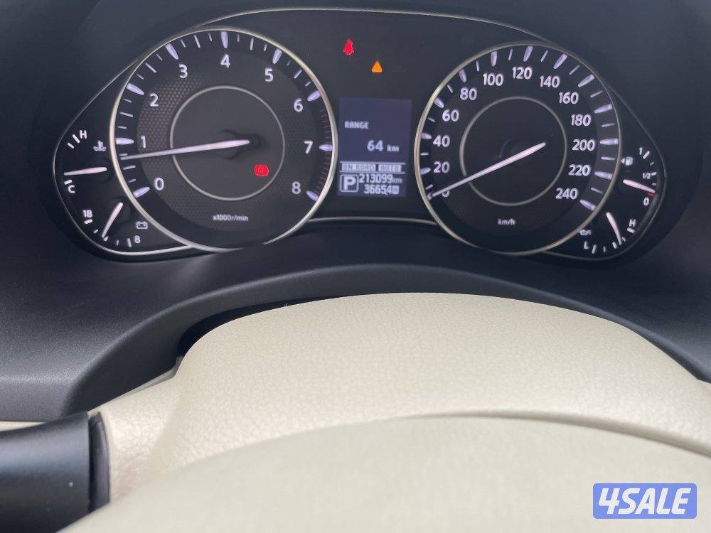 للبيع باترول 2013 ذهبي SE كامل المواصفات6