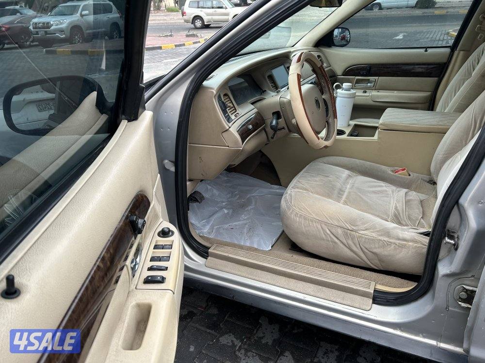 فورد ماركيز موديل ٢٠١١2