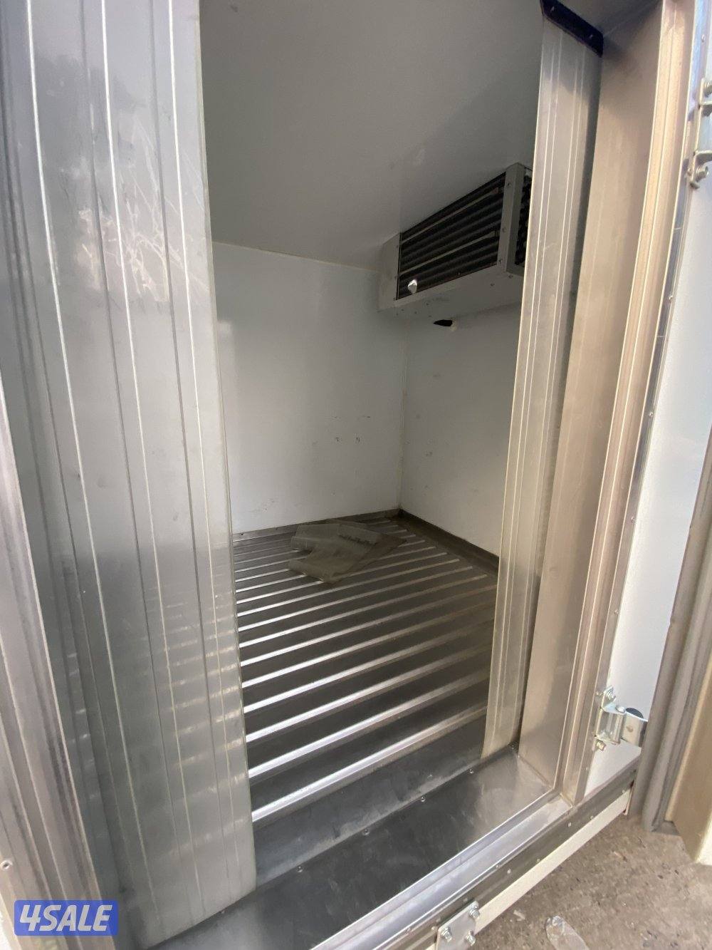 للبيع ثلاجه فريكه 20244