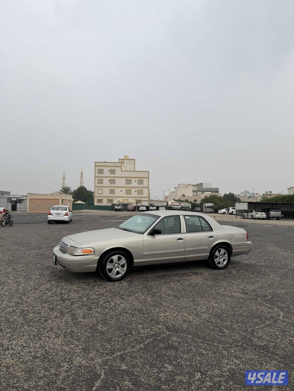 البيع فورد فكتوريا3