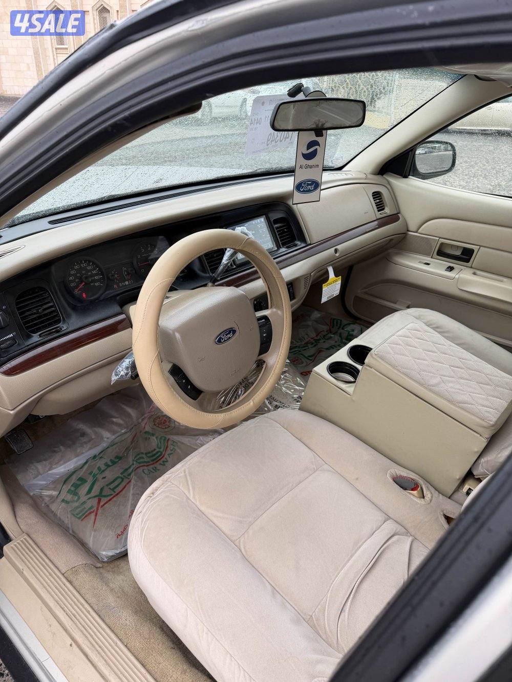 البيع فورد فكتوريا4