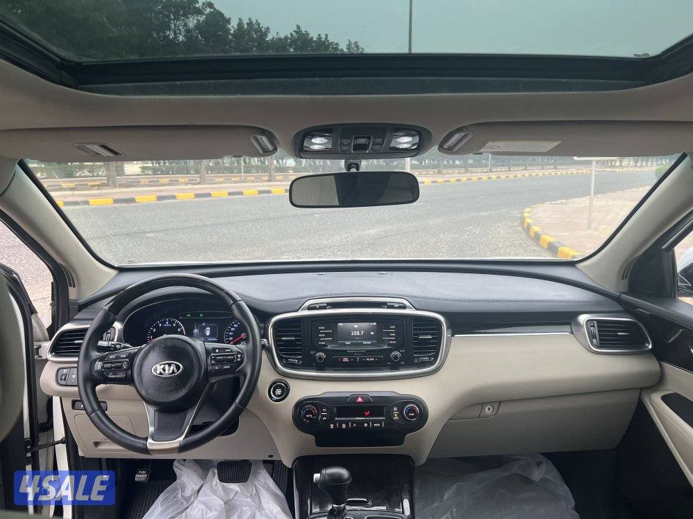 كيا سورينتو بانوراما بحالة ممتازة ٢٠١٦7