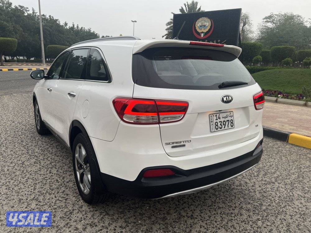 كيا سورينتو بانوراما بحالة ممتازة ٢٠١٦10