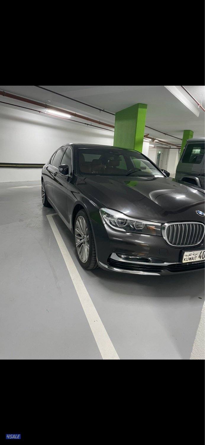 للبيع 740iL ماشي  47  سيرفس منتظم تامين شامل ذهبي خالي من الحوادث1