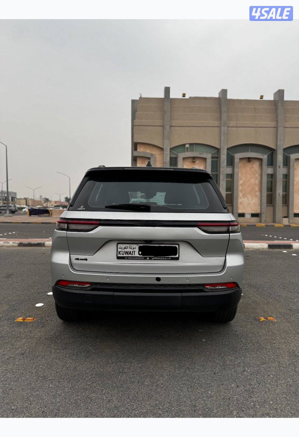 Jeep grand cherokee altitude 20242