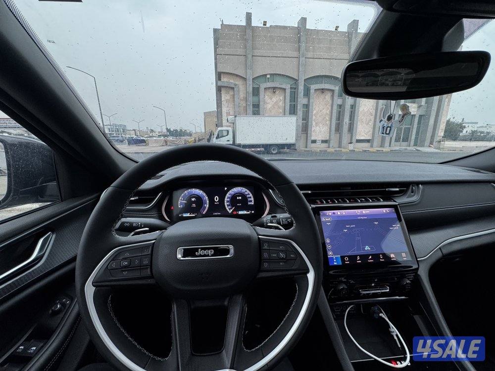 Jeep grand cherokee altitude 202411