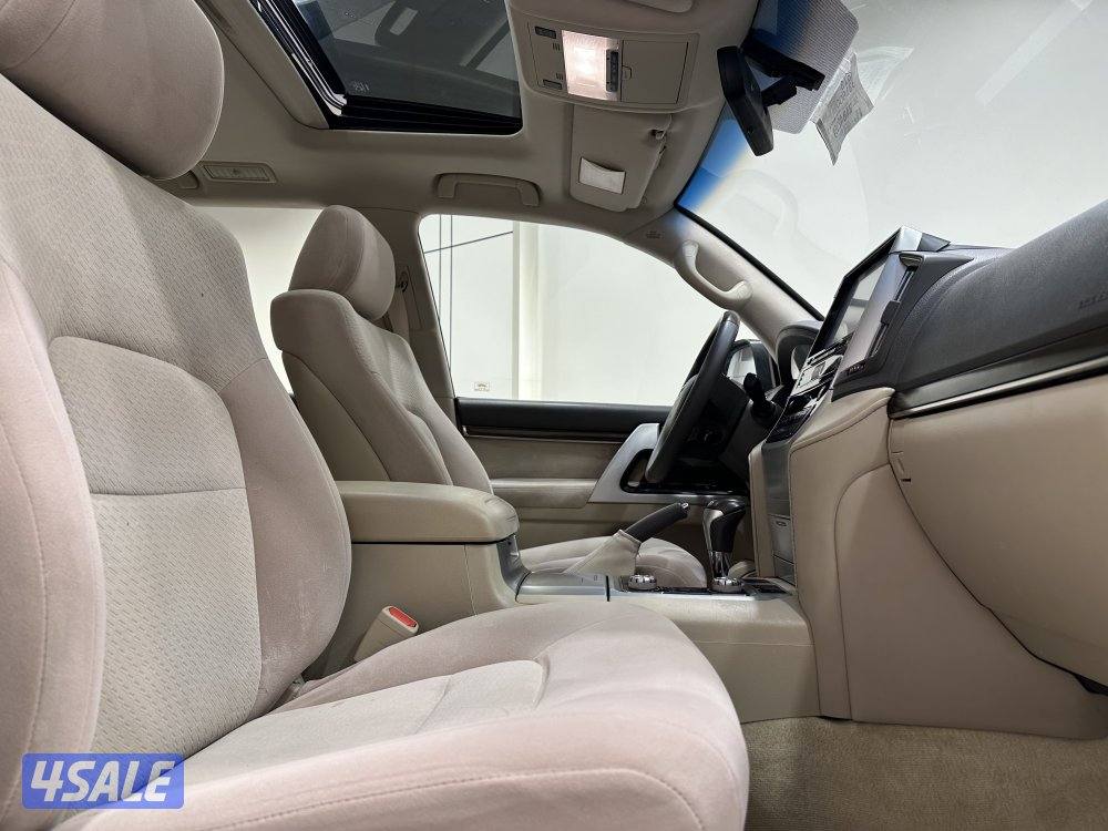 لاندكروزر VXR4