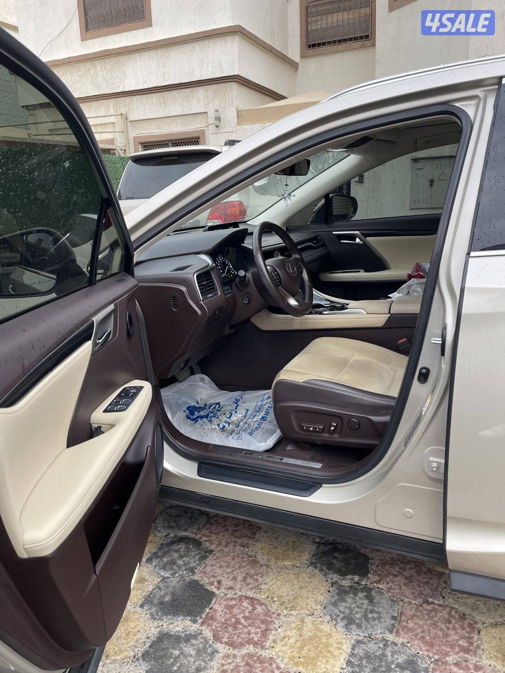 للبيع لكزس RX صبغ الوكاله موديل ٢٠١٩3