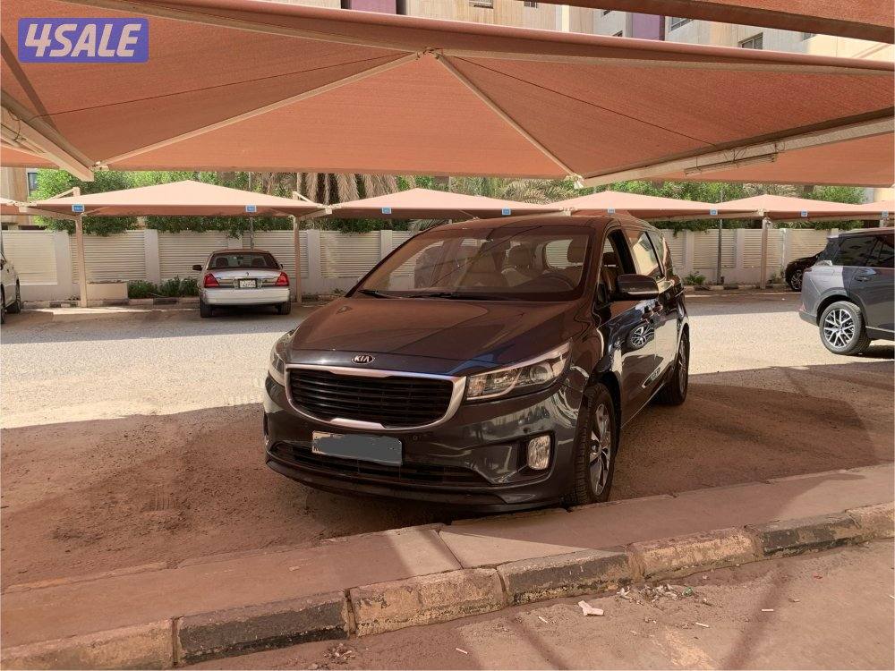 للبيع او البدل كيا كرنفال موديل ٢٠١٧6